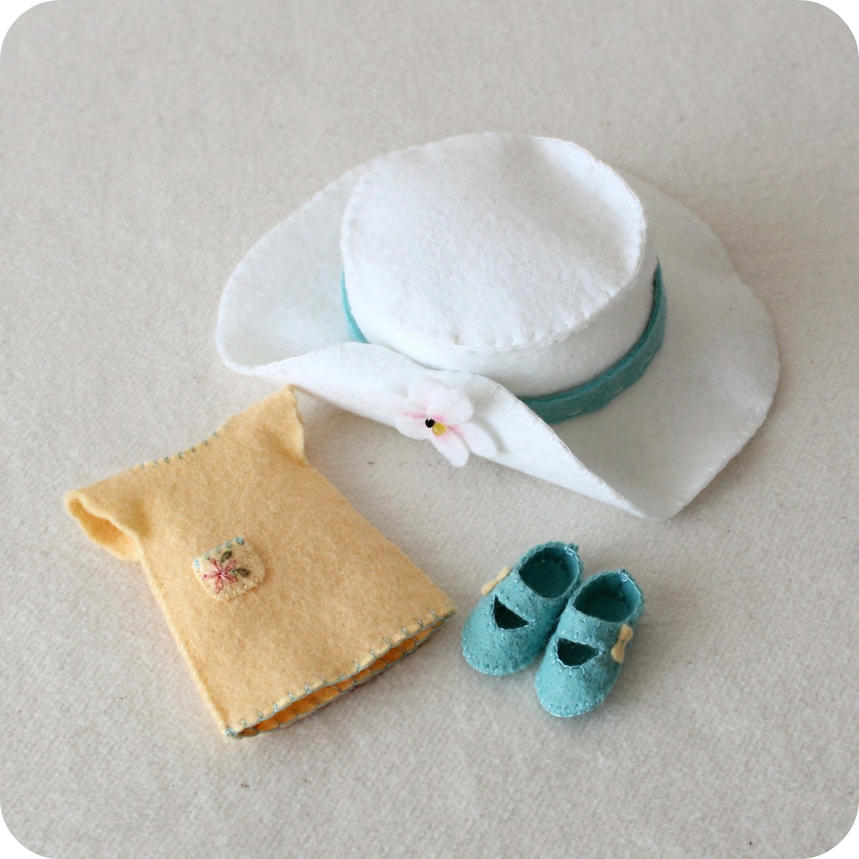 Summer Outfit pdf Pattern for Pocket Poppet Doll